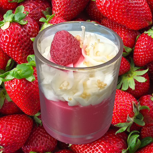 Strawberry Shortcake Candle (10 oz)